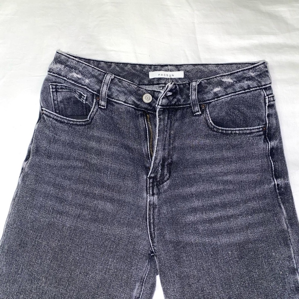 Pacsun mom jeans